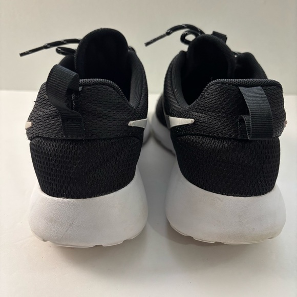 Nike Womens Roshe One 844994-002 Black Running Shoes Sneakers Size 10 - Picture 3 of 12